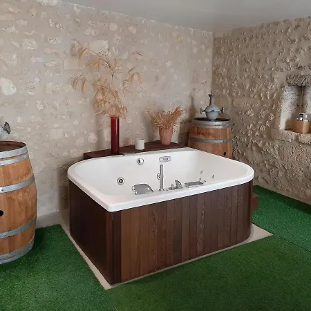 Vakantiehuis Graves-saint-amant, 4 Pieces, 8 Personnes - Fr-1-653-113